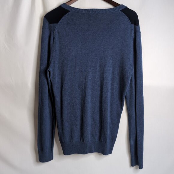 Express Men's Blue/Navy/White V-Neck Diamond/Argyle Sweater, Small - Picture 2 of 6